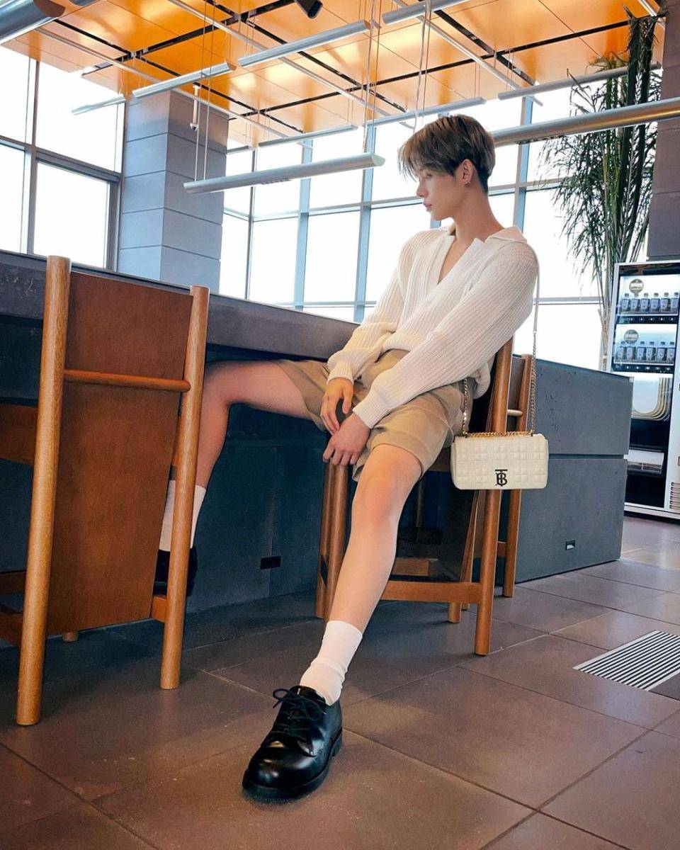 Yeonjun TXT (instagram.com/yawnzzn)