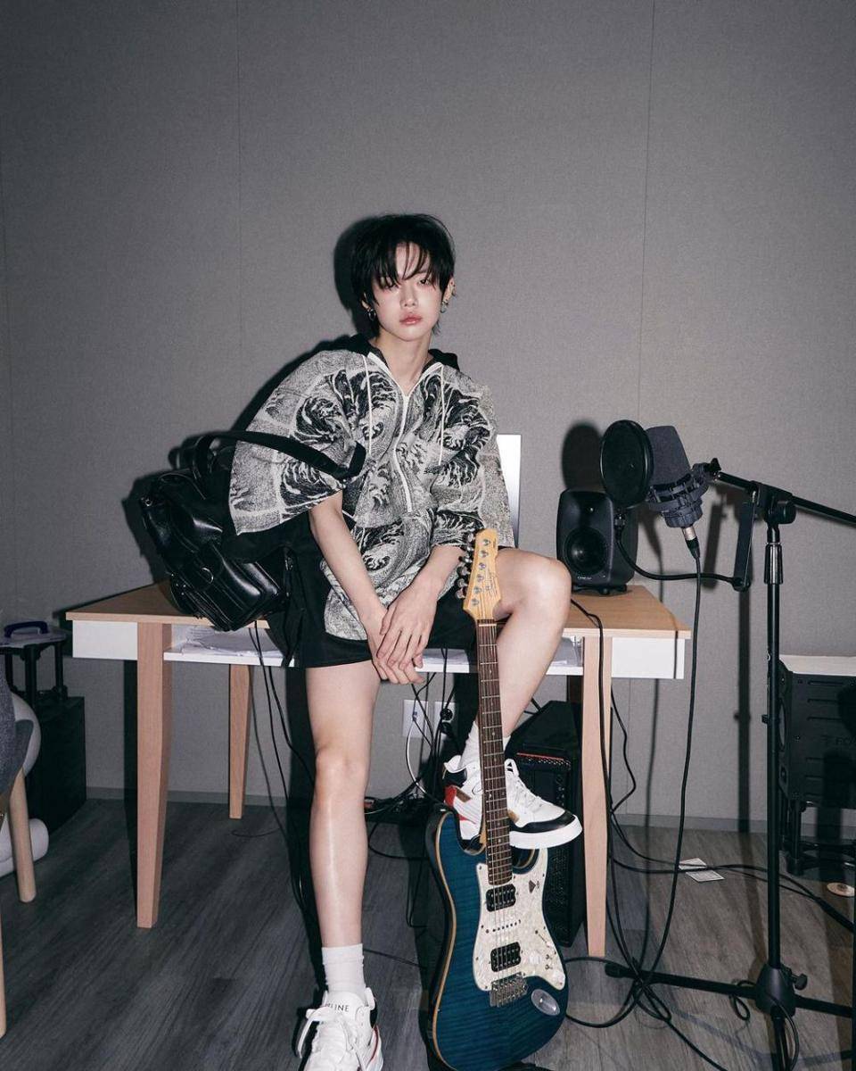 Yeonjun TXT (instagram.com/yawnzzn)