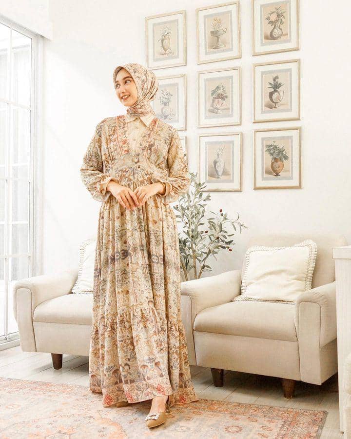 OOTD hijab (instagram.com/indirahapsari)