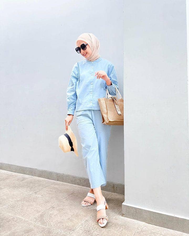 OOTD hijab (instagram.com/indirahapsari)