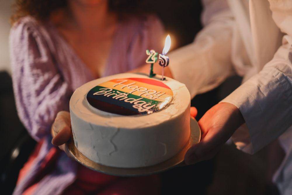 ilustrasi kue ulang tahun (pexels.com/Polina Tankilevitch)