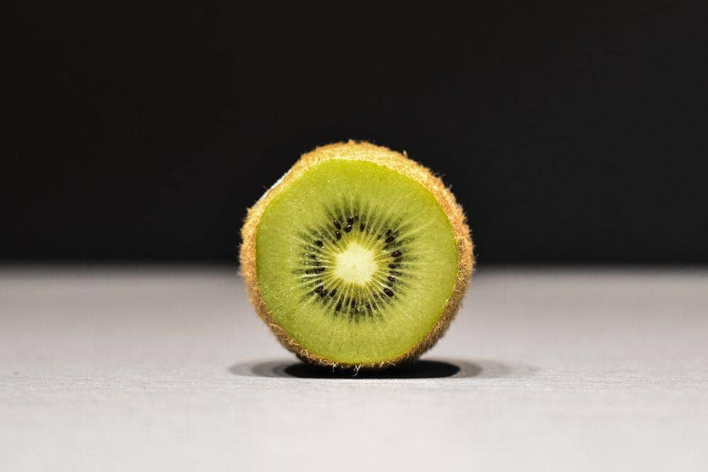 ilustrasi kiwi (unsplash.com/@ashishvyas)