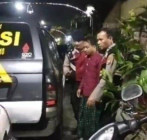 Guru cabul di Malang diamankan polisi. (IDN Times/istimewa)