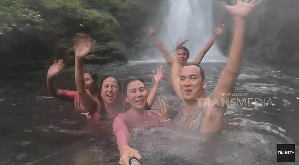 potret Syahnaz Sadiqah dan Rendy Kjaernett jadi host acara wisata (youtube.com/TRANS TV Official)