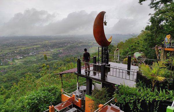 The Manglung View & Resto (google.com/maps/La Inchy Ramli)
