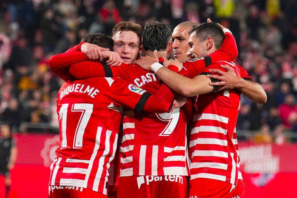 Para pemain Girona merayakan gol ke gawang Almeria di LaLiga 2022/2023. (twitter.com/LaLiga)