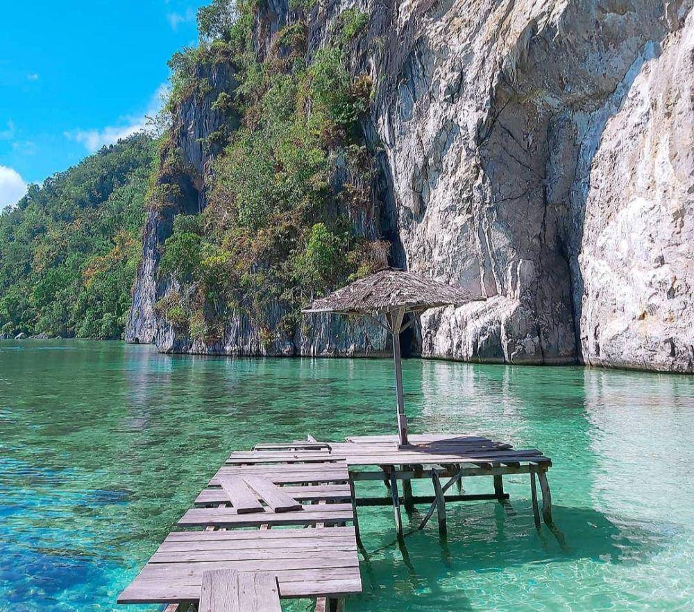 Pantai Ora (instagram.com/dini.andromeda)