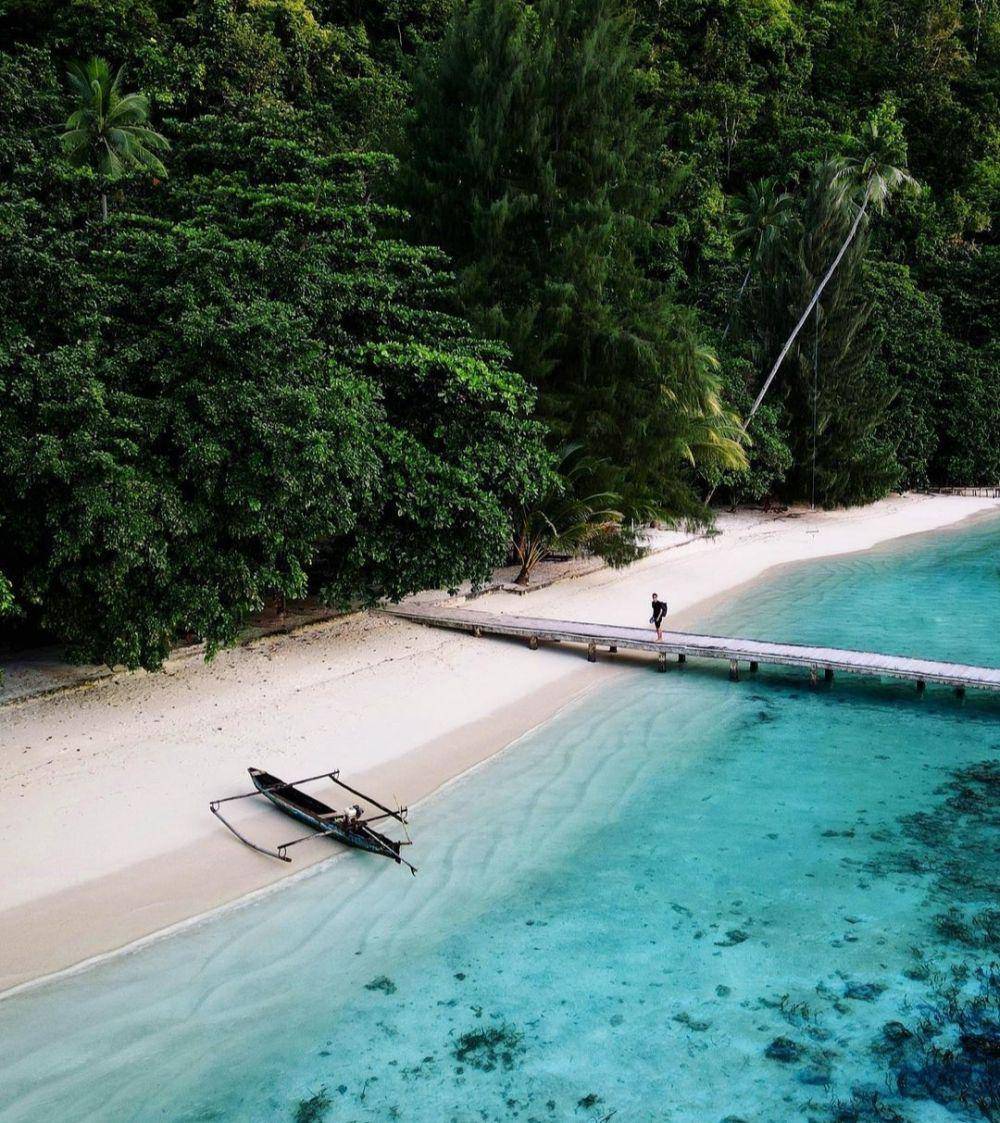 Pantai Ora (instagram.com/ervan_dimu)