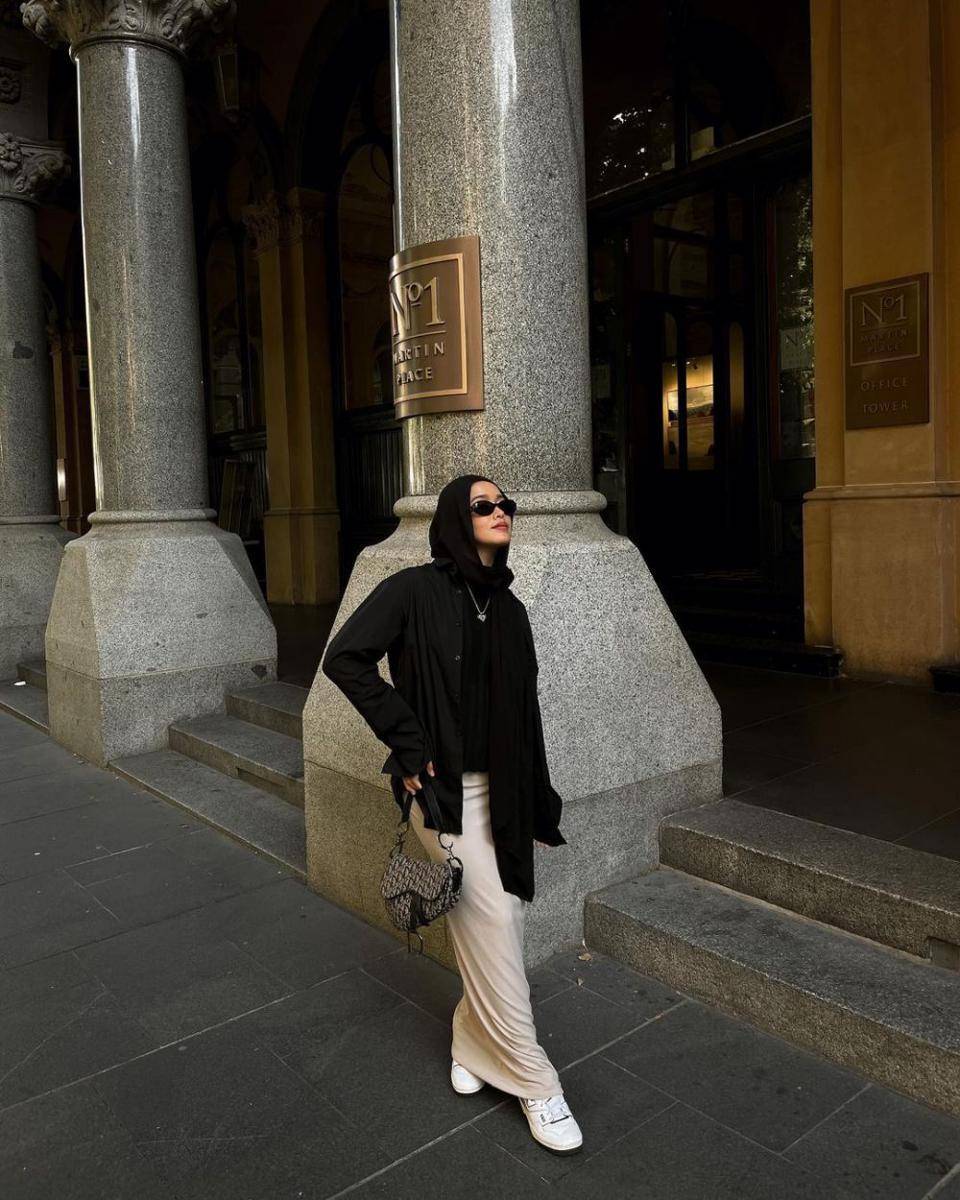 ide rok kekinian ala Ana Octarina (instagram.com/anaoctarina)