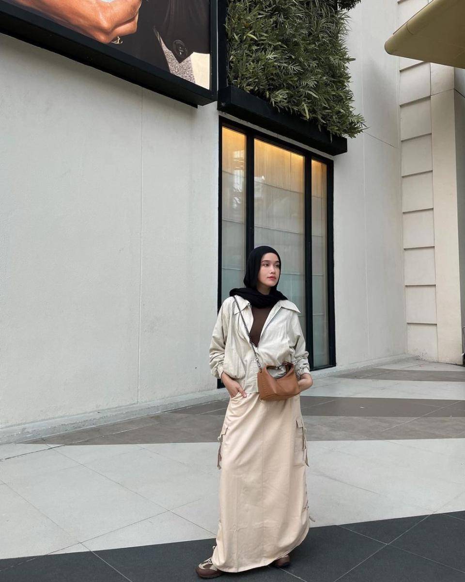 ide rok kekinian ala Ana Octarina (instagram.com/anaoctarina)