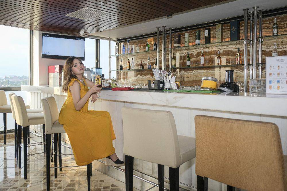 Chadis Rooftop Pool & Bar Swiss-belboutique Yogyakarta. (Dok. Istimewa)