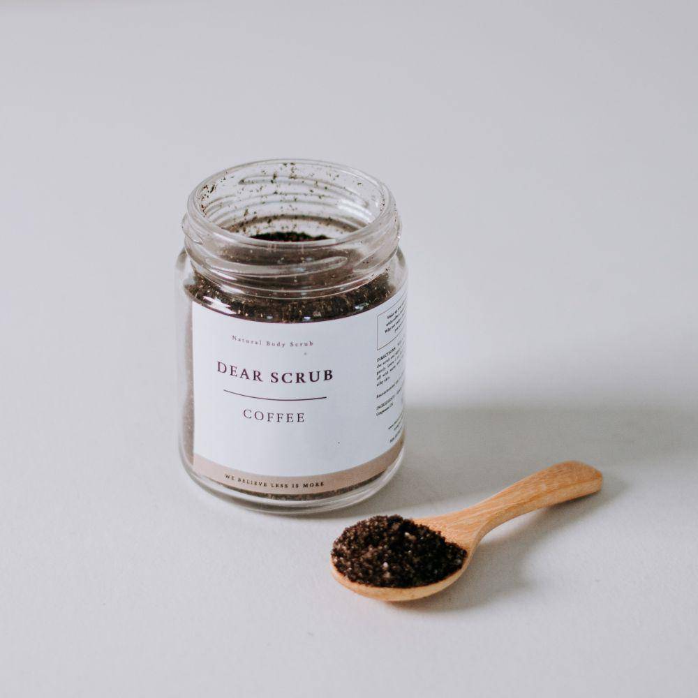 ilustrasi body scrub berbahan kopi (Unsplash/ Dear Scrub)