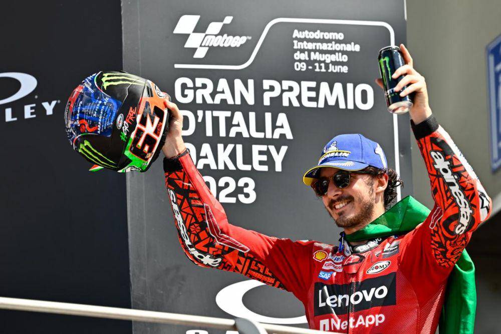 Francesco Bagnaia berselebrasi di podium GP Italia 2023. (motogp.com)