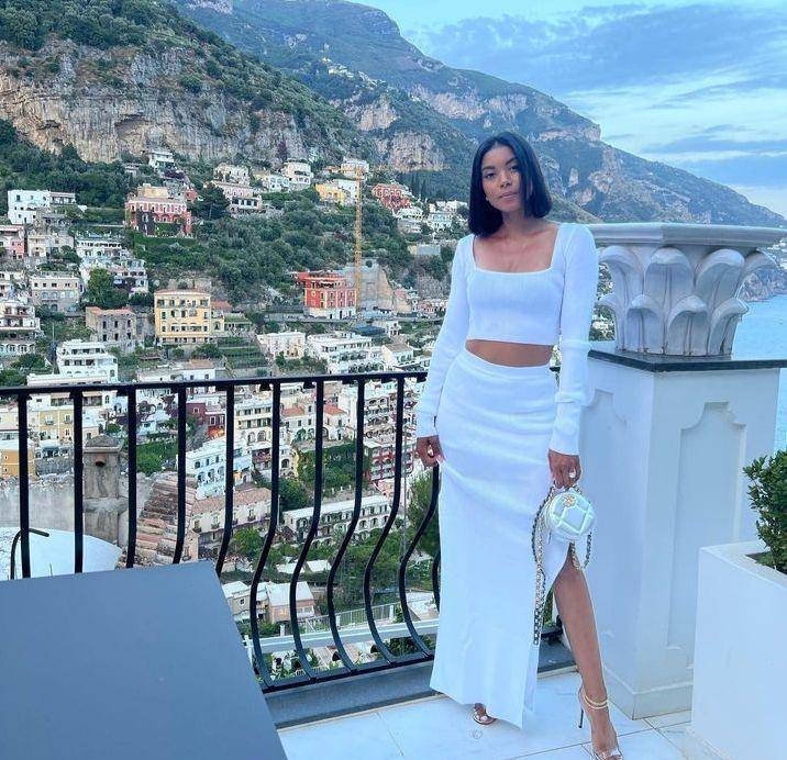 potret Eniko Parrish (instagram.com/enikohart)
