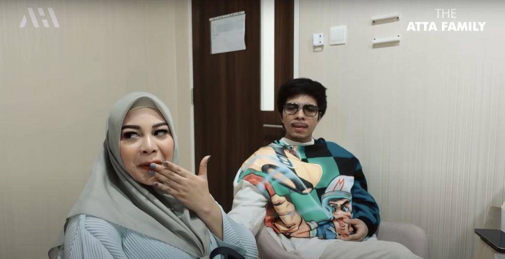 momen Aurel lakukan USG (youtube.com/attahalilintar)