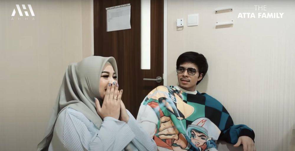 momen Aurel lakukan USG (youtube.com/attahalilintar)