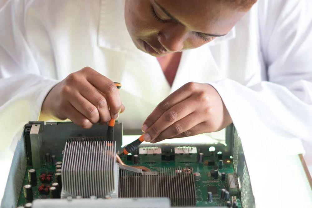 Apa Itu Hardware? Ini Pengertian, Fungsi dan Jenis-Jenisnya