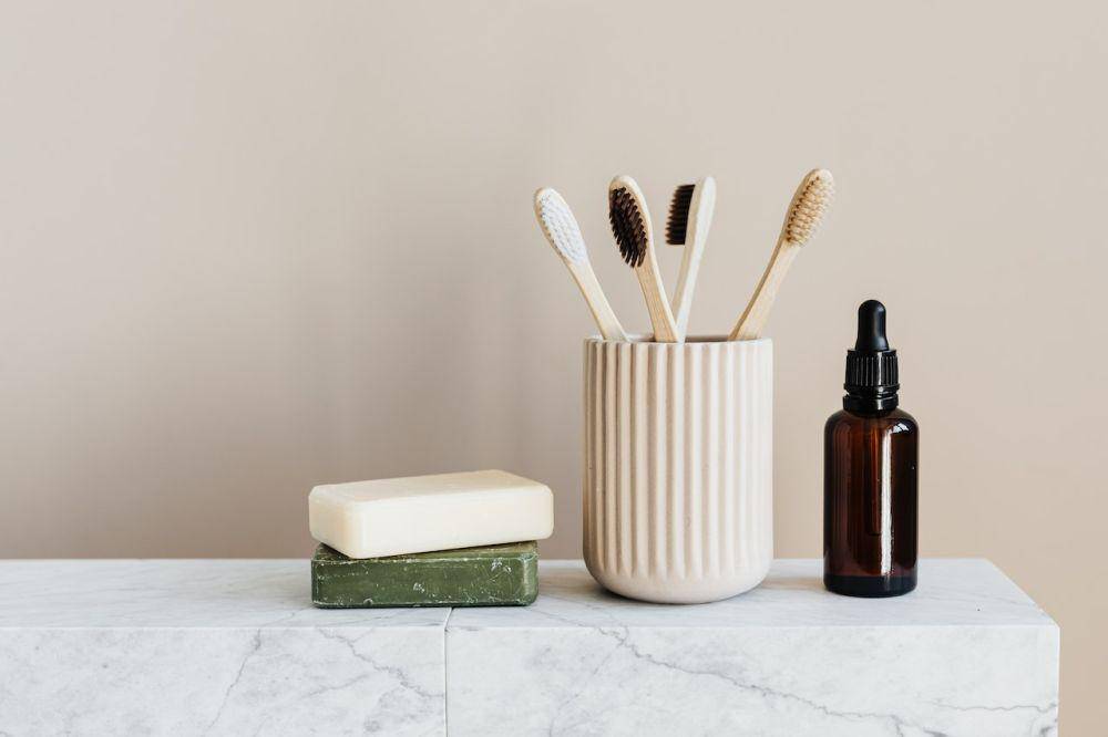 ilustrasi peralatan kamar mandi eco-friendly (Pexels/ Karolina Grabowska)