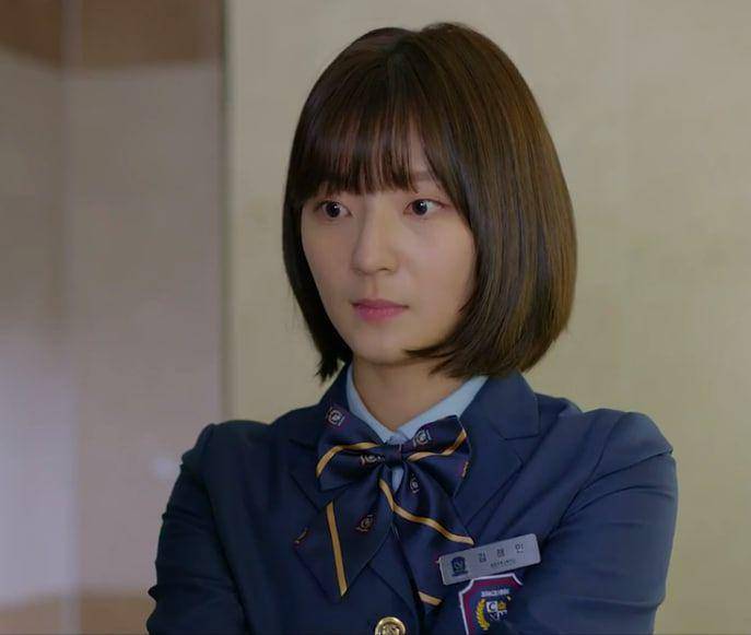 Jang Sung Yoon di drakor Bitch X Rich (dok. Viu/Bitch X Rich)