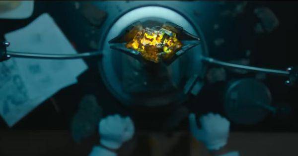 Kunci Transwarp yang ditemukan Elena di patung Airazors ( Dok. Paramount Pictures / Transformers: Rise of the Beasts )