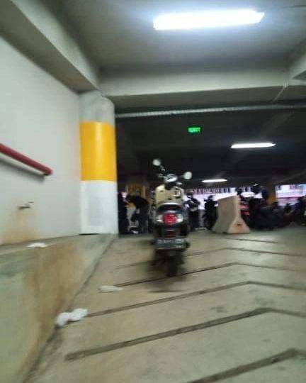 mahasiswa parkir motor sembarang (instagram.com/upi.parkir))