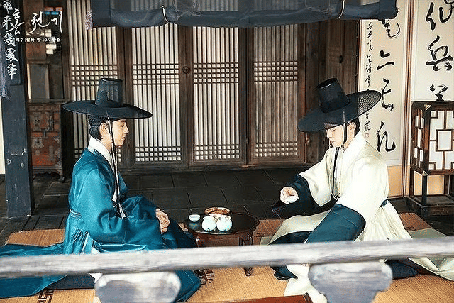 Instagram/lovers_of_the_red_sky