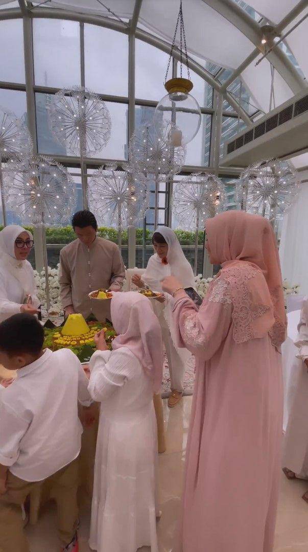 ultah Reino Barack ke-39 (instagram.com/princessyahrini)