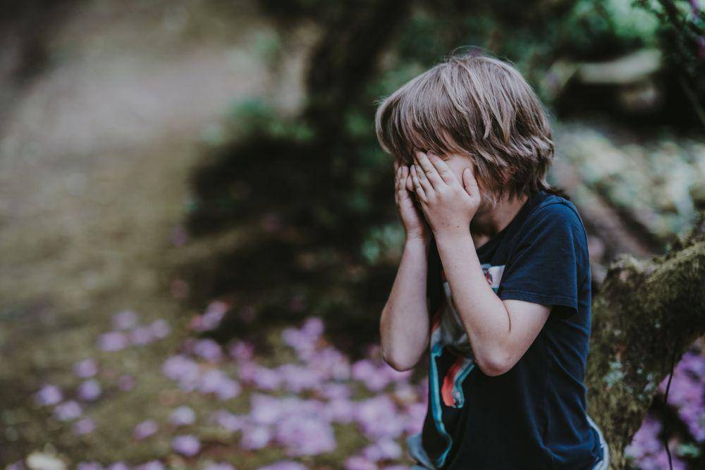 Ilustrasi anak sedih (Unsplash.com/Annie Spratt)