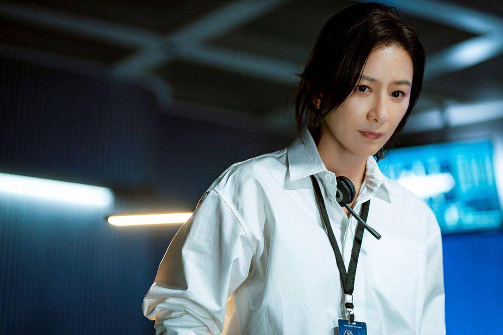 still cut film The Moon (instagram.com/cjenmmovie)