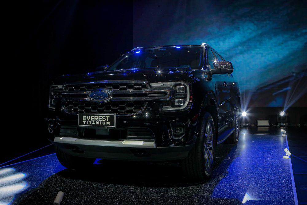 Dua Generasi Terbaru Ford Next-Generation Hadir di Kota Bandung