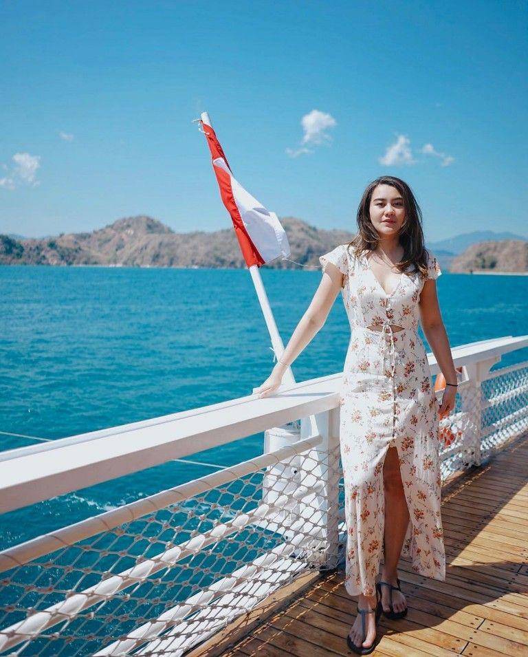 Koleksi baju motif Aaliyah Massaid (instagram.com/aaliyah.massaid)
