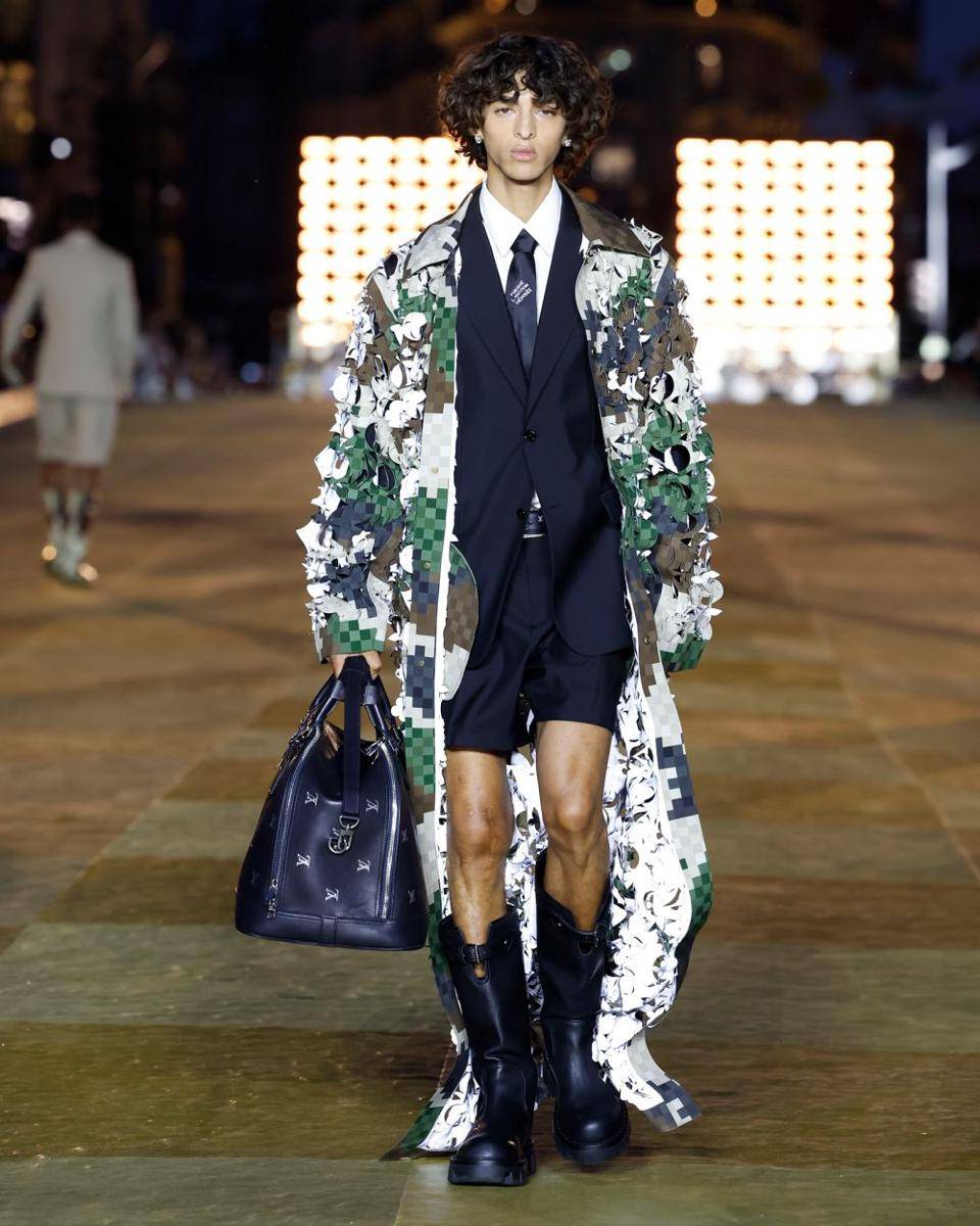 Menswear collection LV - LVERS (dok. Louis Vuitton)