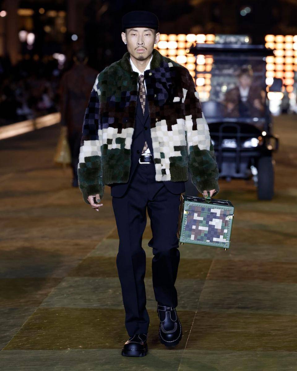 Menswear collection LV - LVERS (dok. Louis Vuitton)