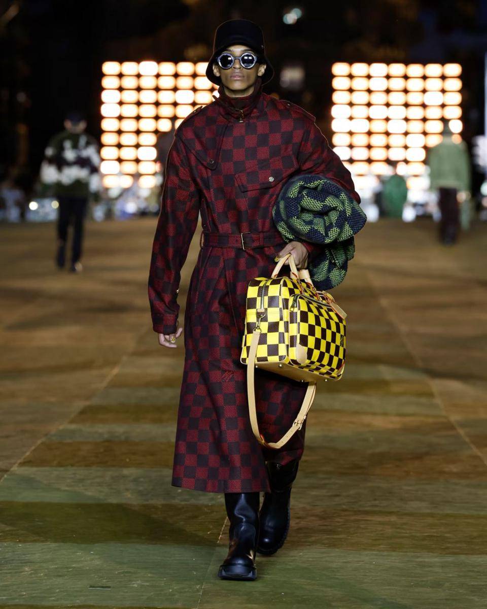 Menswear collection LV - LVERS (dok. Louis Vuitton)