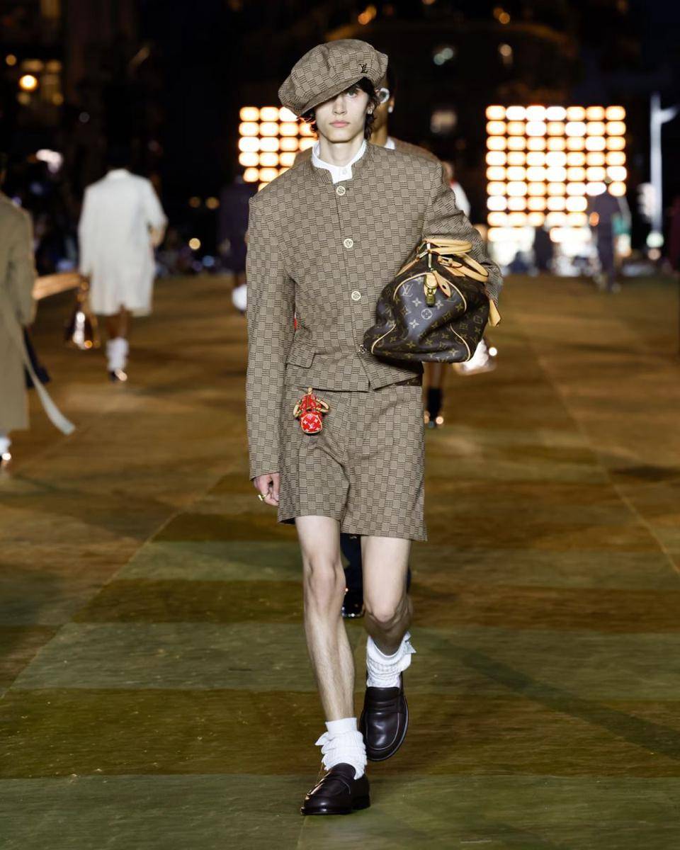 Menswear collection LV - LVERS (dok. Louis Vuitton)