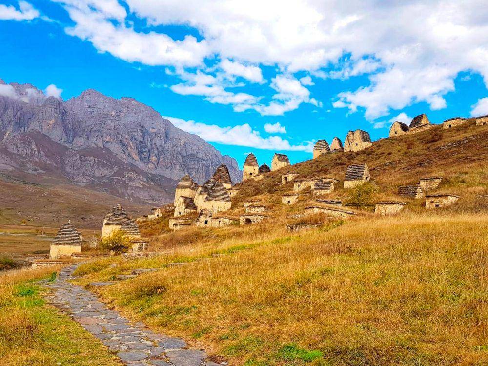 Kota Dargavs, Rusia (pixabay.com/ViktoriyaPavlova)