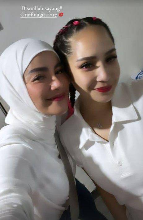 artis nonton Lagi-lagi Tenis (Instagram.com/ollaramlan)