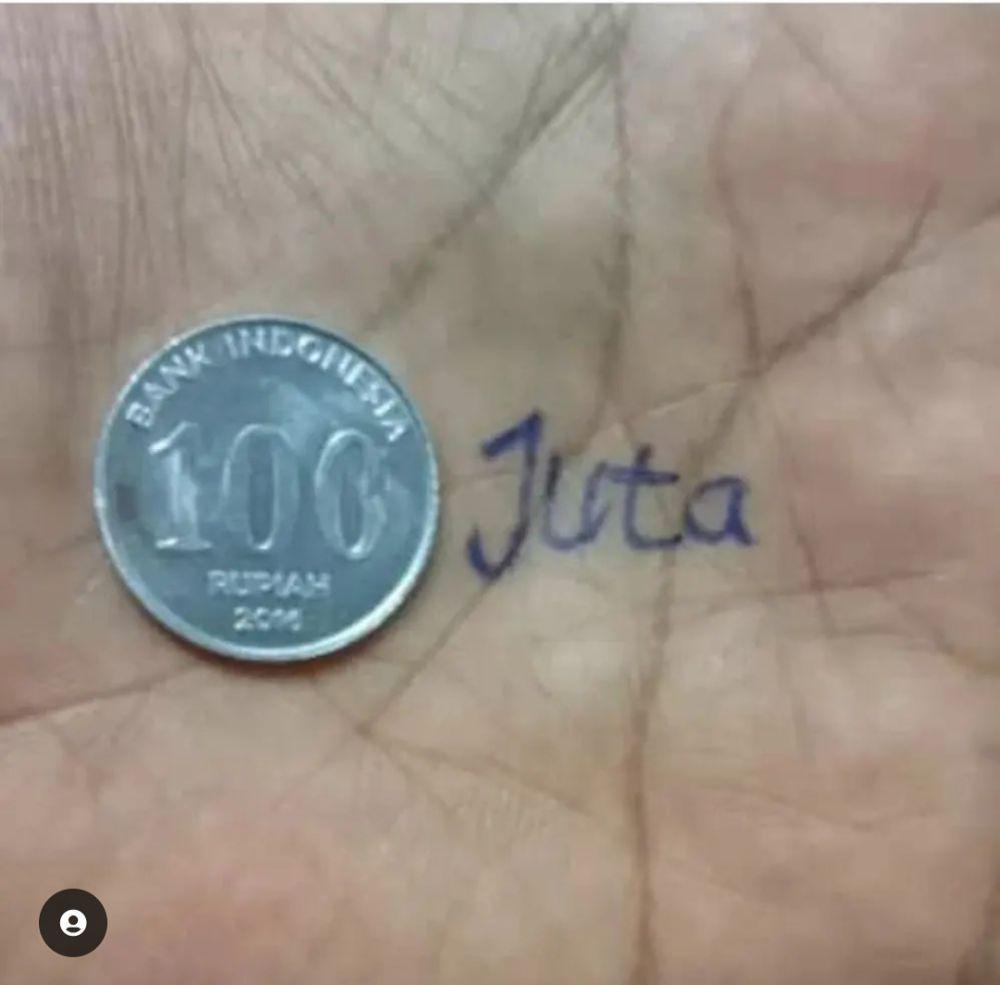 foto uang nominal besar (instagram.com/lesmantaxd)