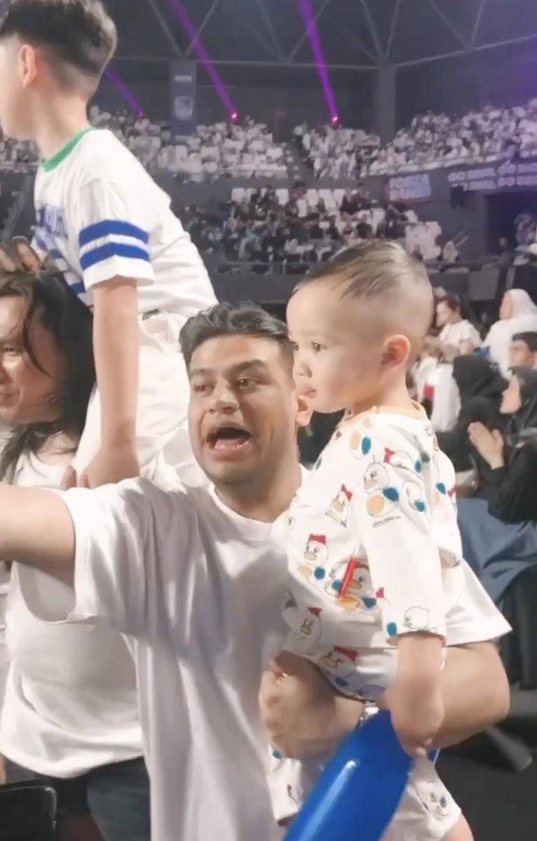momen Fadil dan Keanu jadi supporter Raffi dan Gigi (instagram.com/fadiljaidi)