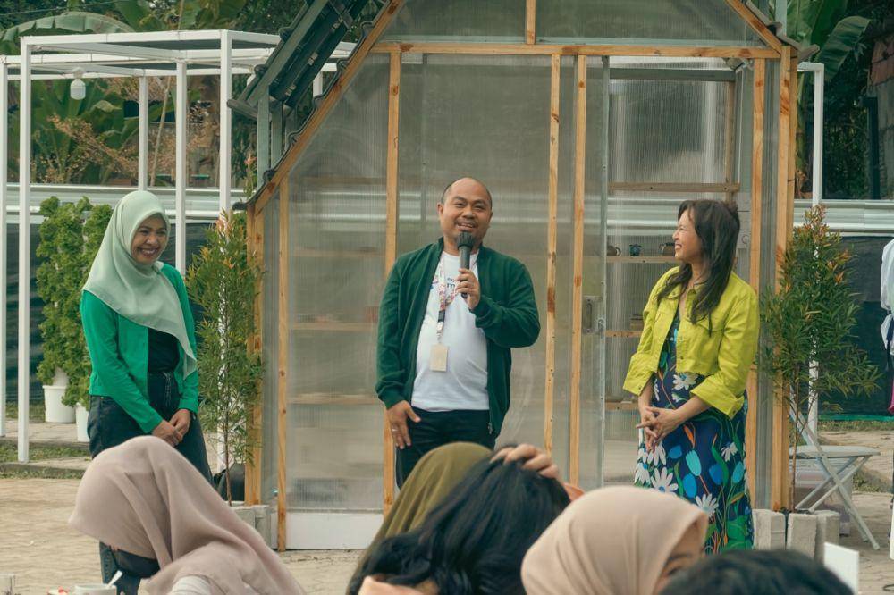 Suasana pembukaan Ganara Greenway Garden oleh Ganara Art di area Backyard Nipah Park Makassar, Jumat 23 Juni 2023. (Dok. Ganara Art)