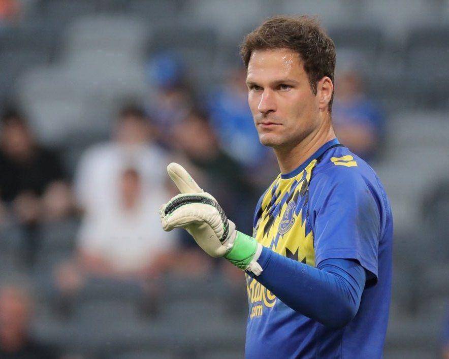 Asmir Begovic (twitter.com/asmir1)