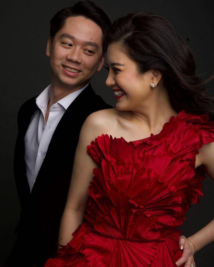 Potret kisah cinta Valencia dan Kevin hingga menikah. (instagram.com/valenciatanoe)