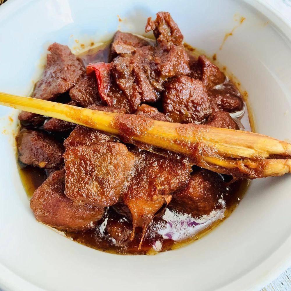 ilustrasi semur daging kambing pedas (instagram.com/masakanmakmarmet)