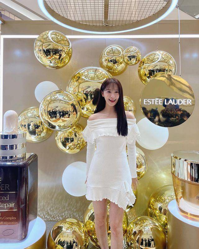 Yoona SNSD (instagram.com/yoona__lim)