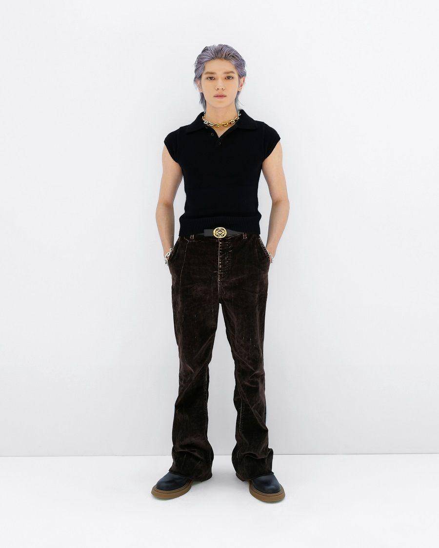 Taeyong NCT di LOEWE Spring Summer 2024 Men’s Runway (twitter.com/LoeweOfficial)