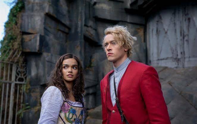 Snow dan Lucy (dok. Lionstage movies/The hunger games)