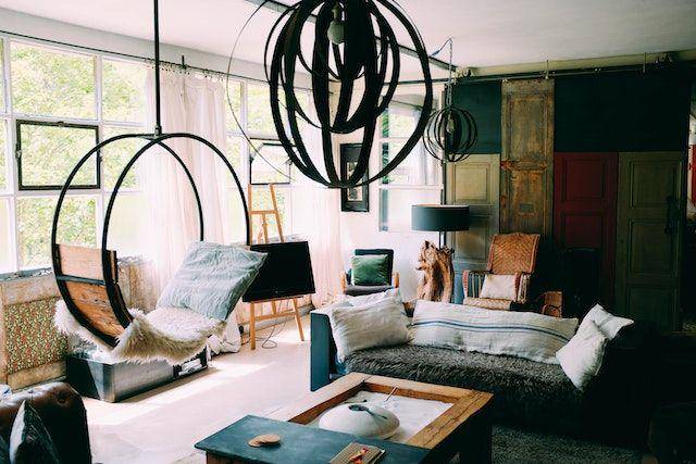 contoh ruang keluarga (pexels.com/Adrien Olichon)