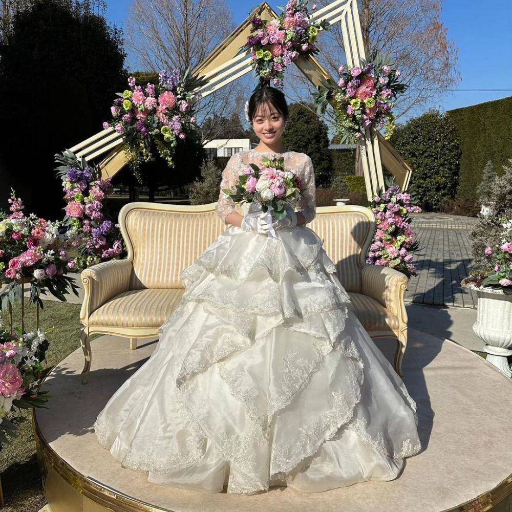 Kanna Hashimoto (instagram.com/kannahashimoto.mg)