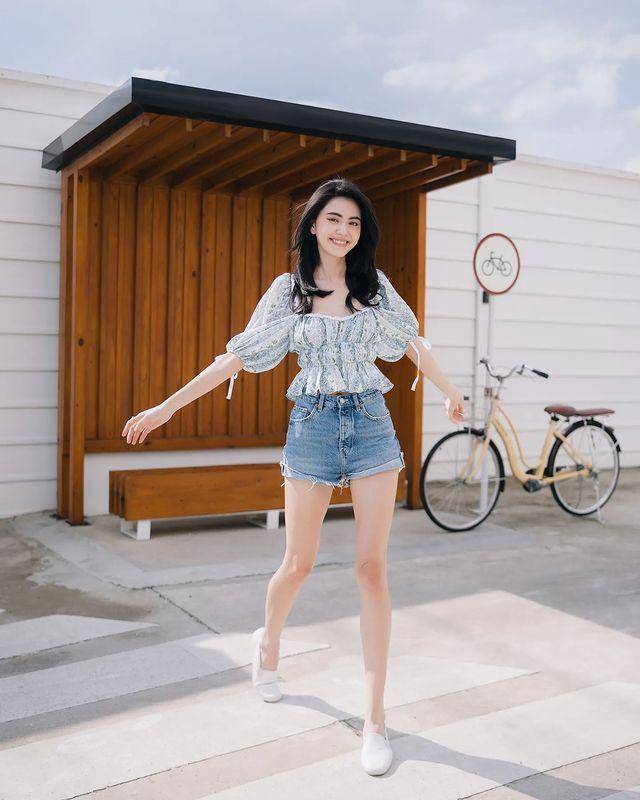 Davika Hoorne (instagram.com/davikah)