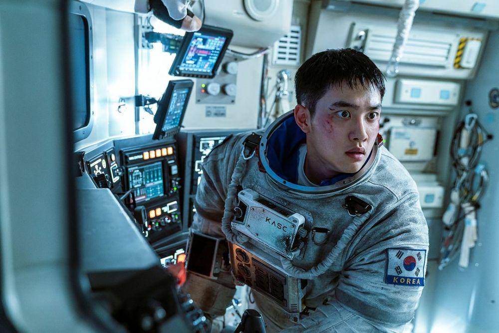 cuplikan Do Kyung Soo di film The Moon (instagram.com/cjenmmovie)
